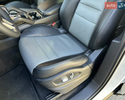 Белый Порше Каен, объемом двигателя 3 л и пробегом 105 тыс. км за 48500 $, фото 20 на Automoto.ua