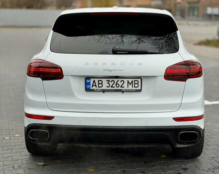 Белый Порше Каен, объемом двигателя 3.6 л и пробегом 126 тыс. км за 28500 $, фото 5 на Automoto.ua