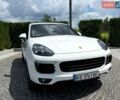 Білий Порше Cayenne, об'ємом двигуна 2.97 л та пробігом 115 тис. км за 38500 $, фото 1 на Automoto.ua