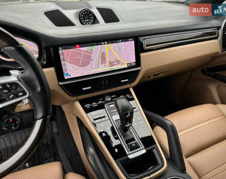 Белый Порше Каен, объемом двигателя 3 л и пробегом 179 тыс. км за 47800 $, фото 70 на Automoto.ua