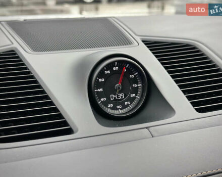 Белый Порше Каен, объемом двигателя 3 л и пробегом 179 тыс. км за 47800 $, фото 74 на Automoto.ua