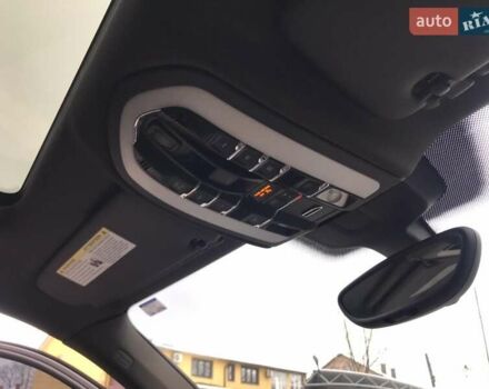 Білий Порше Cayenne, об'ємом двигуна 3.6 л та пробігом 89 тис. км за 32900 $, фото 31 на Automoto.ua