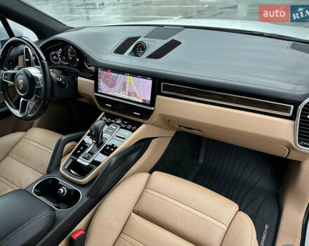 Белый Порше Каен, объемом двигателя 3 л и пробегом 179 тыс. км за 47800 $, фото 60 на Automoto.ua