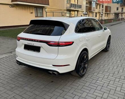 Білий Порше Cayenne, об'ємом двигуна 2.89 л та пробігом 115 тис. км за 49800 $, фото 10 на Automoto.ua