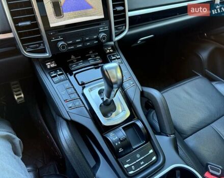 Білий Порше Cayenne, об'ємом двигуна 3.6 л та пробігом 111 тис. км за 31000 $, фото 42 на Automoto.ua