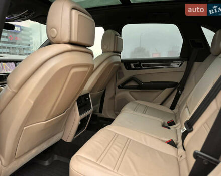 Белый Порше Каен, объемом двигателя 3 л и пробегом 179 тыс. км за 47800 $, фото 50 на Automoto.ua