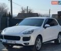 Белый Порше Каен, объемом двигателя 3.6 л и пробегом 102 тыс. км за 28900 $, фото 1 на Automoto.ua