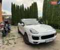 Білий Порше Cayenne, об'ємом двигуна 3.6 л та пробігом 142 тис. км за 33000 $, фото 1 на Automoto.ua