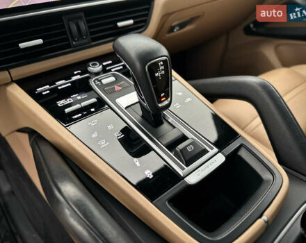 Белый Порше Каен, объемом двигателя 3 л и пробегом 179 тыс. км за 47800 $, фото 73 на Automoto.ua