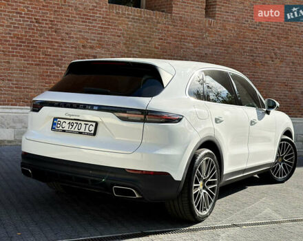 Белый Порше Каен, объемом двигателя 3 л и пробегом 105 тыс. км за 48500 $, фото 8 на Automoto.ua