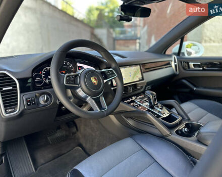 Белый Порше Каен, объемом двигателя 3 л и пробегом 105 тыс. км за 48500 $, фото 24 на Automoto.ua