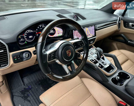 Белый Порше Каен, объемом двигателя 3 л и пробегом 179 тыс. км за 47800 $, фото 32 на Automoto.ua