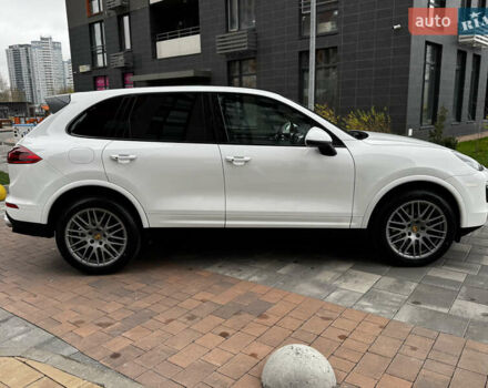 Білий Порше Cayenne, об'ємом двигуна 3.6 л та пробігом 150 тис. км за 29700 $, фото 8 на Automoto.ua