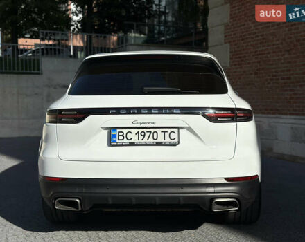 Белый Порше Каен, объемом двигателя 3 л и пробегом 105 тыс. км за 48500 $, фото 10 на Automoto.ua