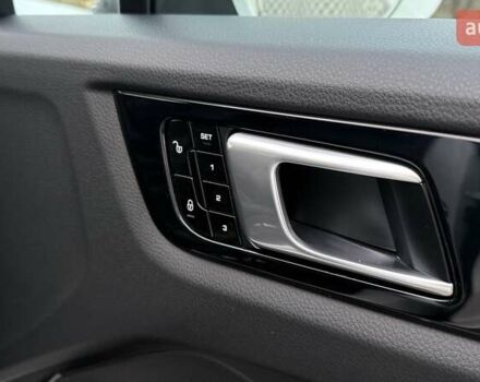 Белый Порше Каен, объемом двигателя 3 л и пробегом 137 тыс. км за 43000 $, фото 12 на Automoto.ua