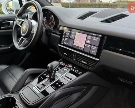 Белый Порше Каен, объемом двигателя 3 л и пробегом 137 тыс. км за 43000 $, фото 21 на Automoto.ua