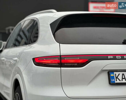 Белый Порше Каен, объемом двигателя 3 л и пробегом 179 тыс. км за 47800 $, фото 18 на Automoto.ua