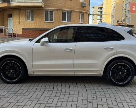 Білий Порше Cayenne, об'ємом двигуна 2.89 л та пробігом 115 тис. км за 49800 $, фото 6 на Automoto.ua