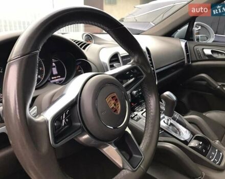 Білий Порше Cayenne, об'ємом двигуна 3.6 л та пробігом 89 тис. км за 32900 $, фото 71 на Automoto.ua
