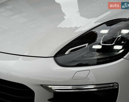 Белый Порше Каен, объемом двигателя 3.6 л и пробегом 150 тыс. км за 28900 $, фото 3 на Automoto.ua