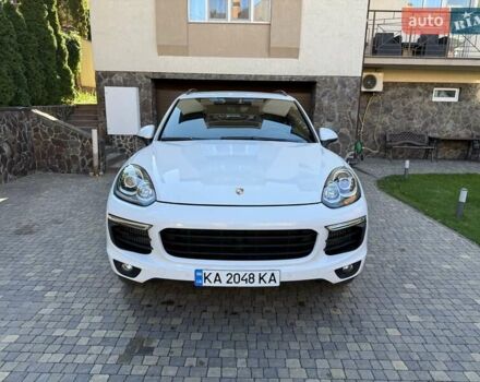 Білий Порше Cayenne, об'ємом двигуна 3.6 л та пробігом 111 тис. км за 31000 $, фото 1 на Automoto.ua