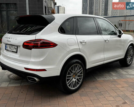 Белый Порше Каен, объемом двигателя 3.6 л и пробегом 150 тыс. км за 28900 $, фото 9 на Automoto.ua