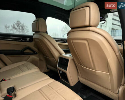 Белый Порше Каен, объемом двигателя 3 л и пробегом 179 тыс. км за 47800 $, фото 65 на Automoto.ua