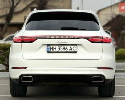 Белый Порше Каен, объемом двигателя 3 л и пробегом 137 тыс. км за 43000 $, фото 1 на Automoto.ua