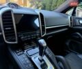 Білий Порше Cayenne, об'ємом двигуна 3.6 л та пробігом 111 тис. км за 31000 $, фото 29 на Automoto.ua