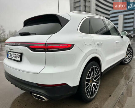 Белый Порше Каен, объемом двигателя 3 л и пробегом 179 тыс. км за 47800 $, фото 9 на Automoto.ua