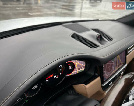 Белый Порше Каен, объемом двигателя 3 л и пробегом 179 тыс. км за 47800 $, фото 39 на Automoto.ua