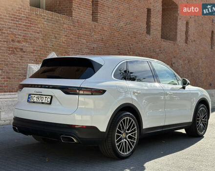 Белый Порше Каен, объемом двигателя 3 л и пробегом 105 тыс. км за 48500 $, фото 7 на Automoto.ua