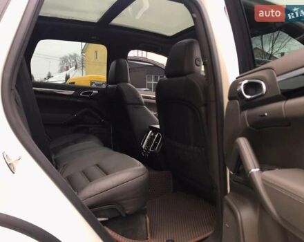 Білий Порше Cayenne, об'ємом двигуна 3.6 л та пробігом 89 тис. км за 32900 $, фото 38 на Automoto.ua