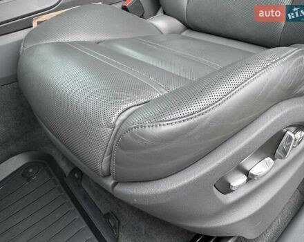 Білий Порше Cayenne, об'ємом двигуна 3 л та пробігом 33 тис. км за 59900 $, фото 45 на Automoto.ua