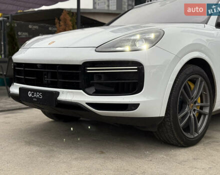 Белый Порше Каен, объемом двигателя 4 л и пробегом 52 тыс. км за 79000 $, фото 7 на Automoto.ua