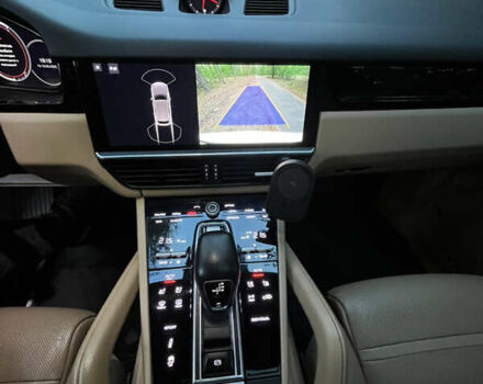 Белый Порше Каен, объемом двигателя 2.89 л и пробегом 121 тыс. км за 57000 $, фото 43 на Automoto.ua