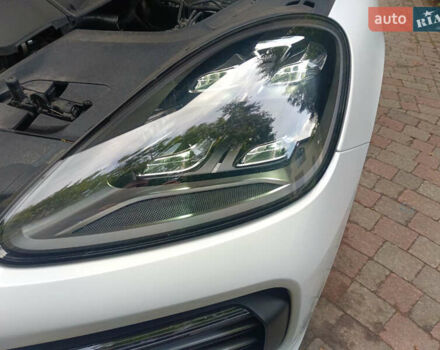 Білий Порше Cayenne, об'ємом двигуна 3 л та пробігом 90 тис. км за 48339 $, фото 18 на Automoto.ua