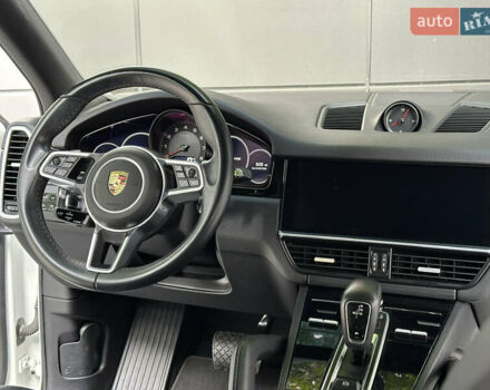 Порше Каен 2018 в Одессе на Automoto.ua Белый Порше Каен, объемом двигателя 3 л и пробегом 45 тыс. км за 52500 $, фото 4 на Automoto.ua