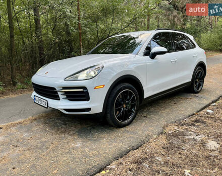 Белый Порше Каен, объемом двигателя 2.89 л и пробегом 121 тыс. км за 57000 $, фото 5 на Automoto.ua