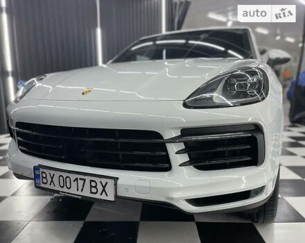 Білий Порше Cayenne, об'ємом двигуна 3 л та пробігом 105 тис. км за 67700 $, фото 4 на Automoto.ua