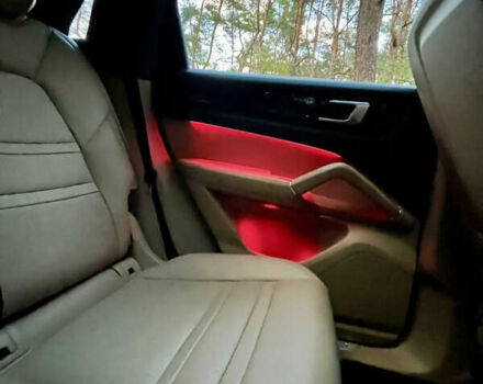 Белый Порше Каен, объемом двигателя 2.89 л и пробегом 121 тыс. км за 57000 $, фото 24 на Automoto.ua