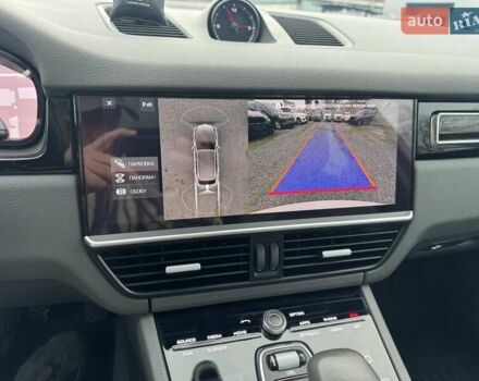 Білий Порше Cayenne, об'ємом двигуна 3 л та пробігом 33 тис. км за 59900 $, фото 1 на Automoto.ua