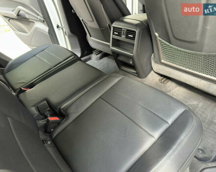 Порше Каен 2018 в Одессе на Automoto.ua Белый Порше Каен, объемом двигателя 3 л и пробегом 45 тыс. км за 52500 $, фото 30 на Automoto.ua