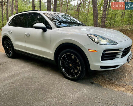 Белый Порше Каен, объемом двигателя 2.89 л и пробегом 121 тыс. км за 57000 $, фото 6 на Automoto.ua