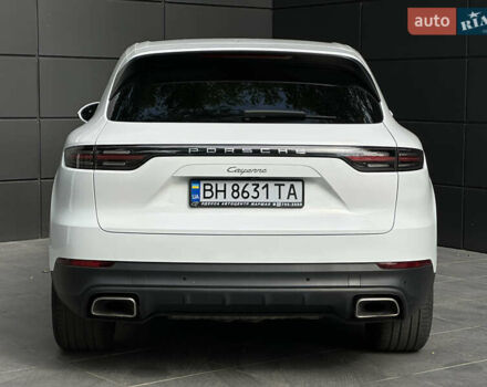 Порше Каен 2018 в Одессе на Automoto.ua Белый Порше Каен, объемом двигателя 3 л и пробегом 45 тыс. км за 52500 $, фото 10 на Automoto.ua