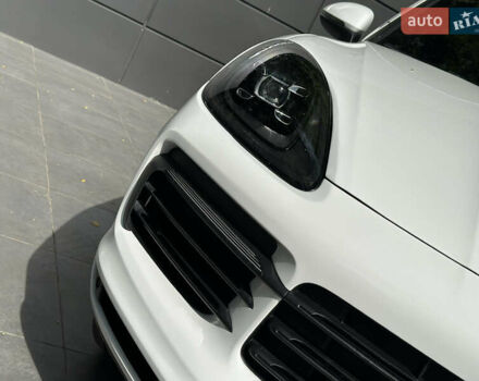 Порше Каен 2018 в Одессе на Automoto.ua Белый Порше Каен, объемом двигателя 3 л и пробегом 45 тыс. км за 52500 $, фото 17 на Automoto.ua