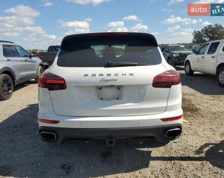 Білий Порше Cayenne, об'ємом двигуна 3.6 л та пробігом 69 тис. км за 11400 $, фото 5 на Automoto.ua