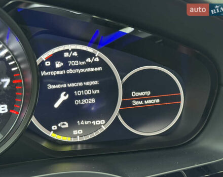 Білий Порше Cayenne, об'ємом двигуна 3 л та пробігом 75 тис. км за 71000 $, фото 46 на Automoto.ua