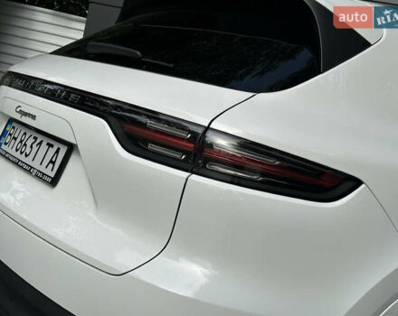 Порше Каен 2018 в Одессе на Automoto.ua Белый Порше Каен, объемом двигателя 3 л и пробегом 45 тыс. км за 52500 $, фото 21 на Automoto.ua