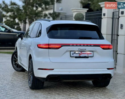 Белый Порше Каен, объемом двигателя 3 л и пробегом 39 тыс. км за 49900 $, фото 12 на Automoto.ua